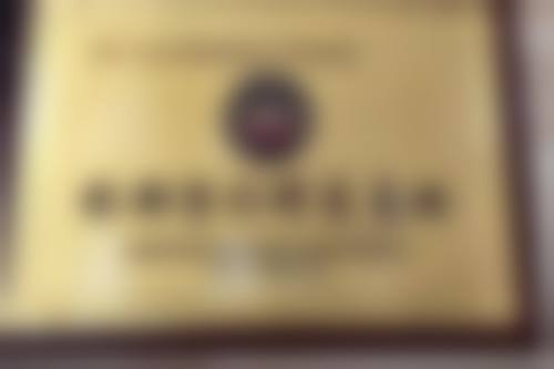 夏天割眼袋可行吗？科学护理助力，短恢复期打造明亮年轻双眸 