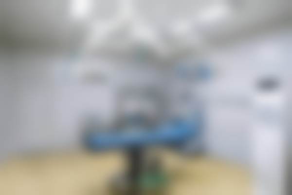 重庆松山医院医学美容科徐铎：30 余年经验铸就的审美优势